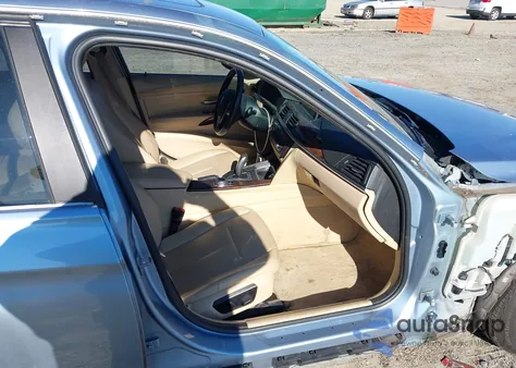 2015 BMW 328I xDrive z USA, uszkodzony, nr VIN WBA3B5G58FNS12868